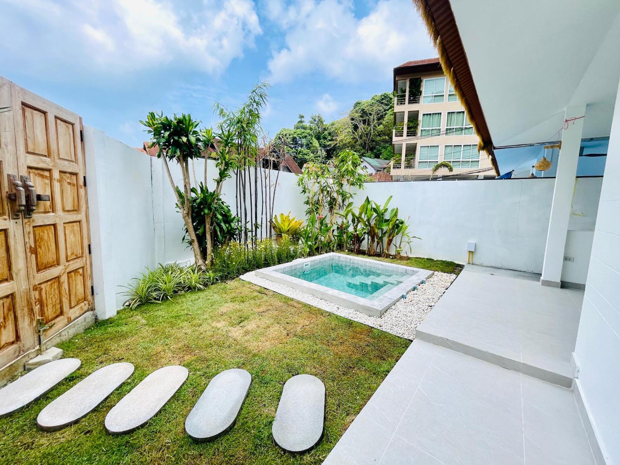 Baan Saint-Tropez Seaview Villas Kata Beach Eksteriør billede