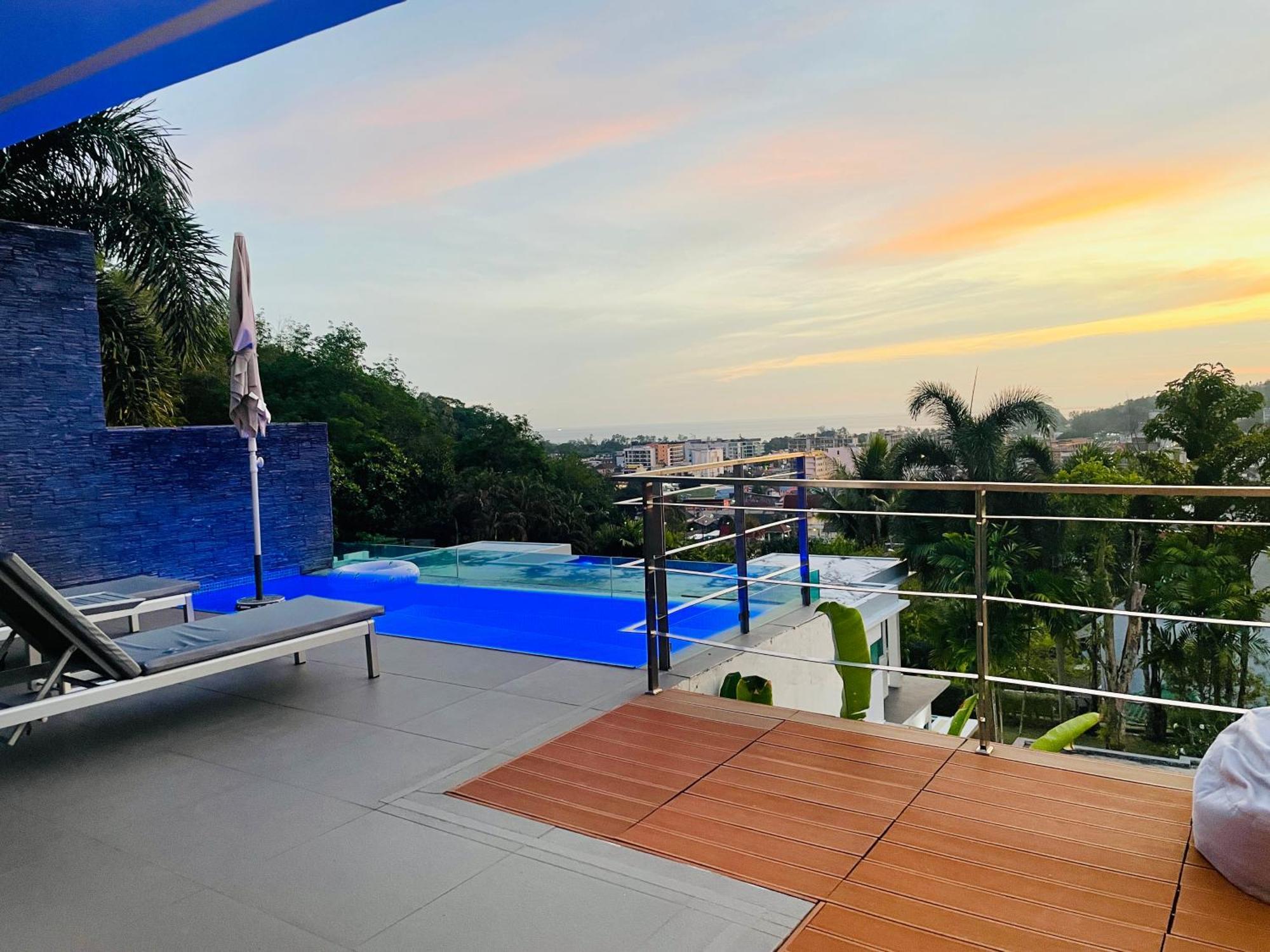 Baan Saint-Tropez Seaview Villas Kata Beach Eksteriør billede