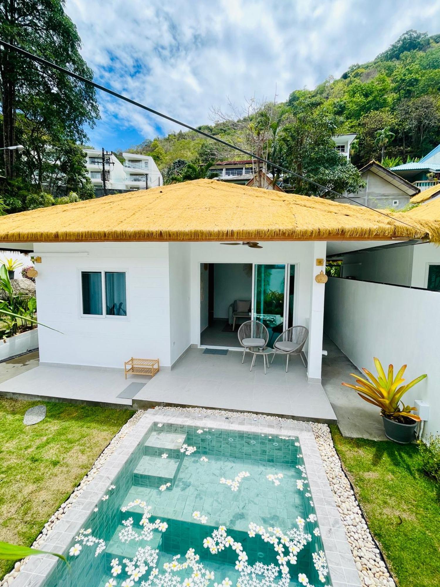 Baan Saint-Tropez Seaview Villas Kata Beach Eksteriør billede
