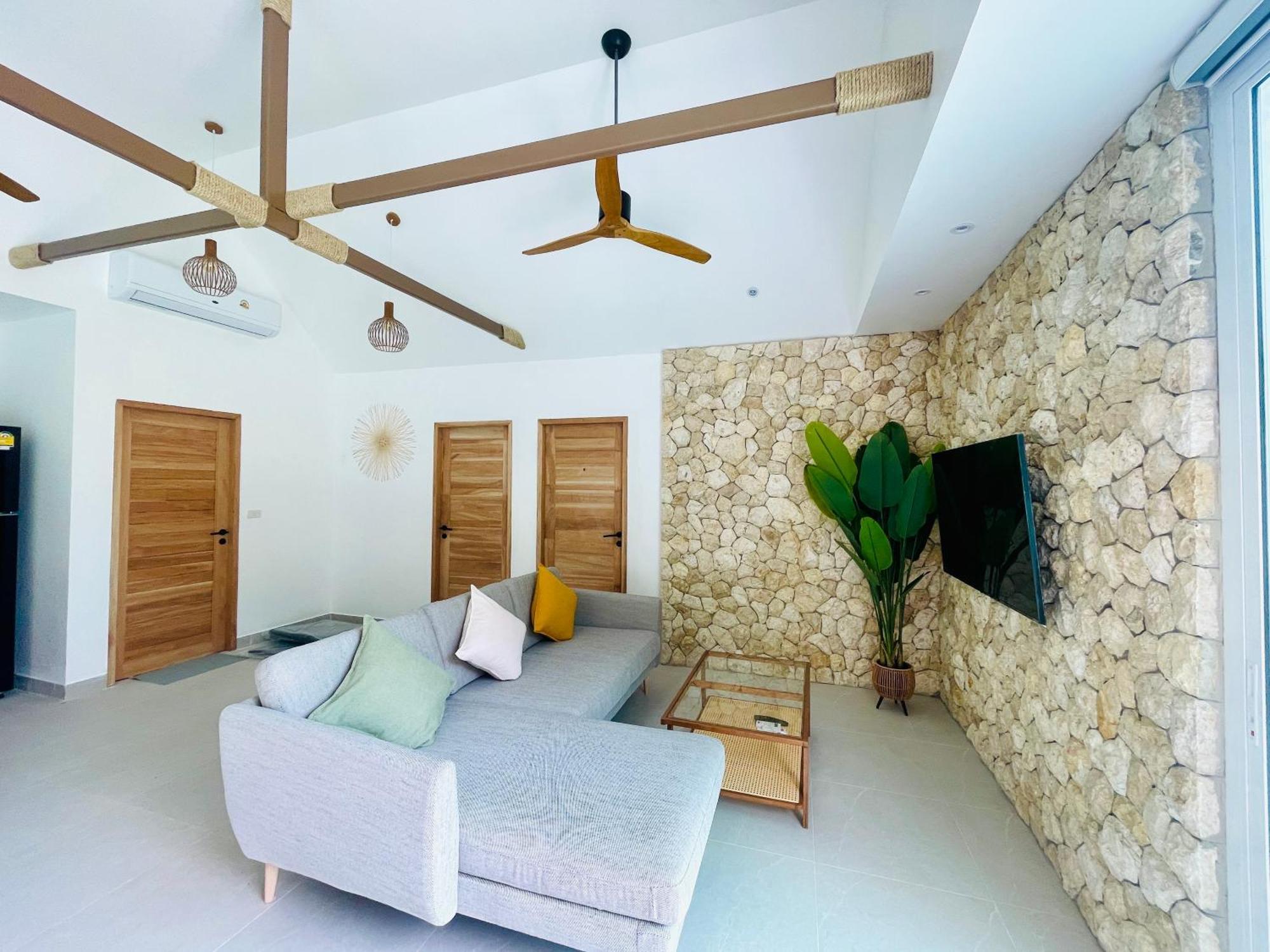 Baan Saint-Tropez Seaview Villas Kata Beach Eksteriør billede